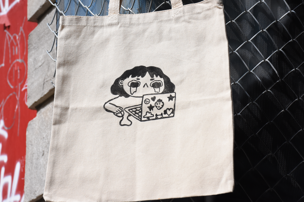 Sac fourre-tout sad internet girl