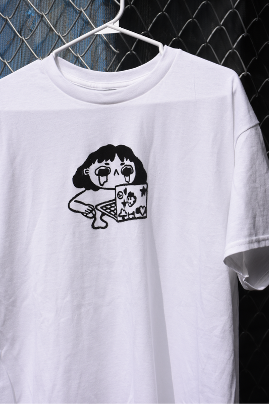 T-shirt sad internet girl