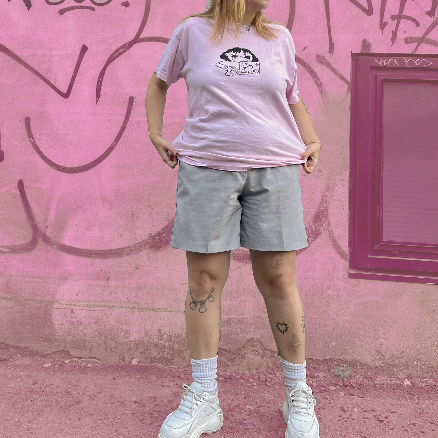 T-shirt sad internet girl